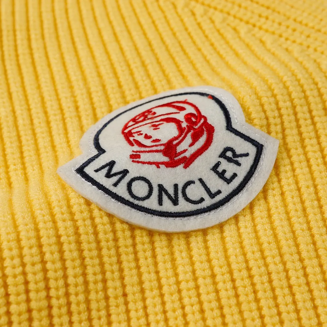 Monc Ier x BBC Yellow monc Ier bbcicecream 。 BBC 20 ， pharre II ，Series ， Premium Classic 。 Series ， BBC Monc Ier Classic Blue 。 ， ， Yellow 。 Series ， BBCICECREAM 。 Size：S M L